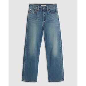 Levi’s Ribcage Straight Medium Wash Size 30